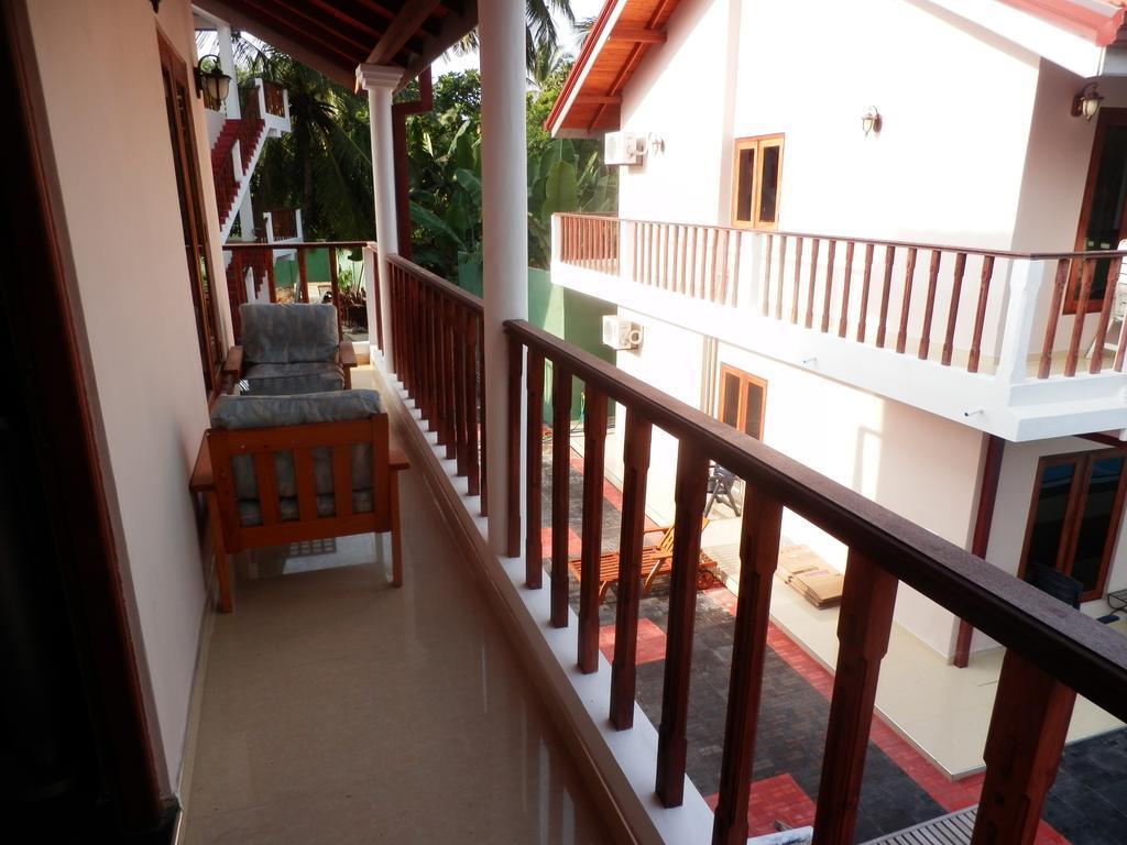 Ronny Cottage Negombo Phòng bức ảnh