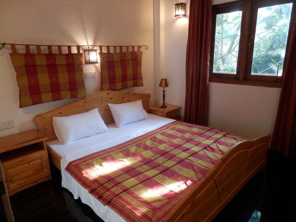 Ronny Cottage Negombo Phòng bức ảnh